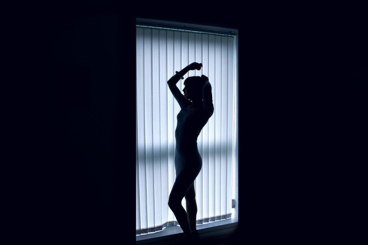 silkhouette woman body shape