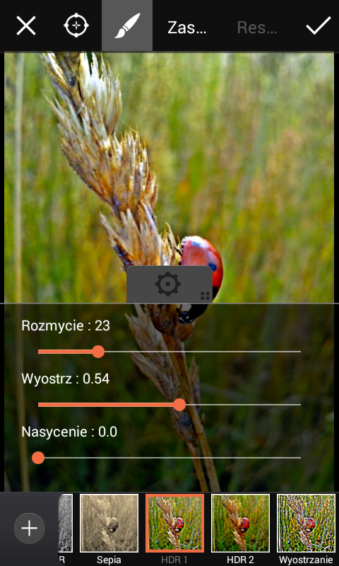 rozmyte tło na zdjęciu picsart