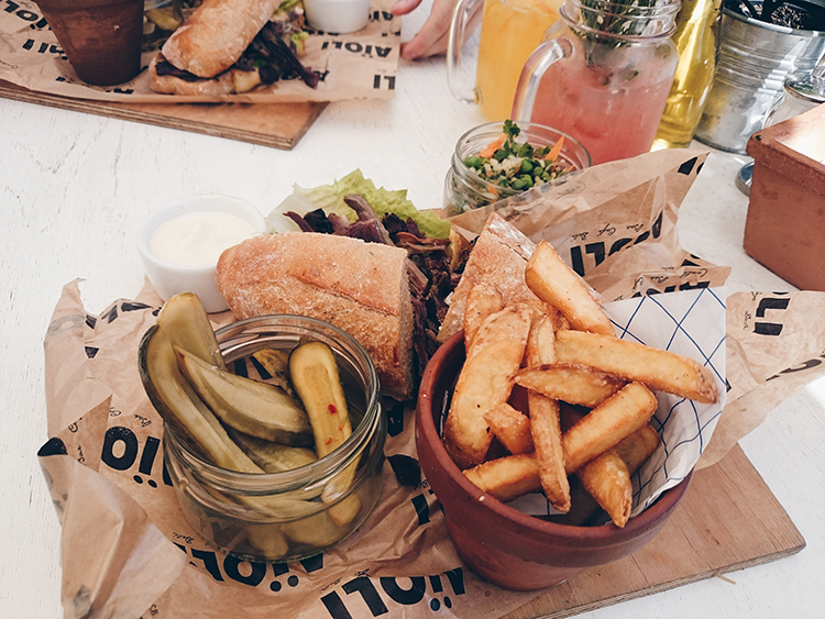 Processed with VSCO with hb1 preset